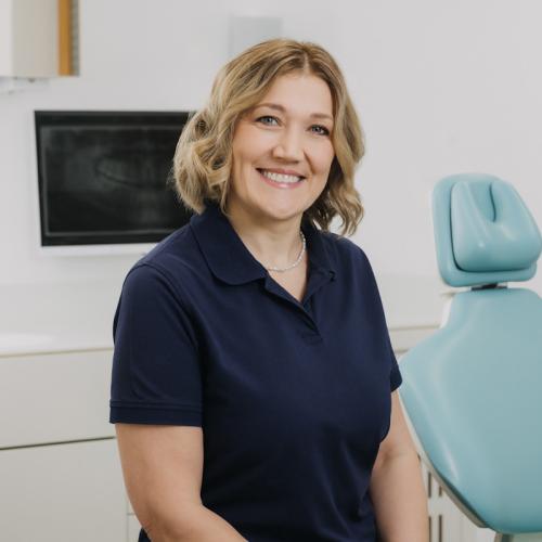 Olga Beck - fortgebildete Zahnmedizinische Fachangestellte in der Zahnarztpraxis Helmut Pongratz in Deggendorf
